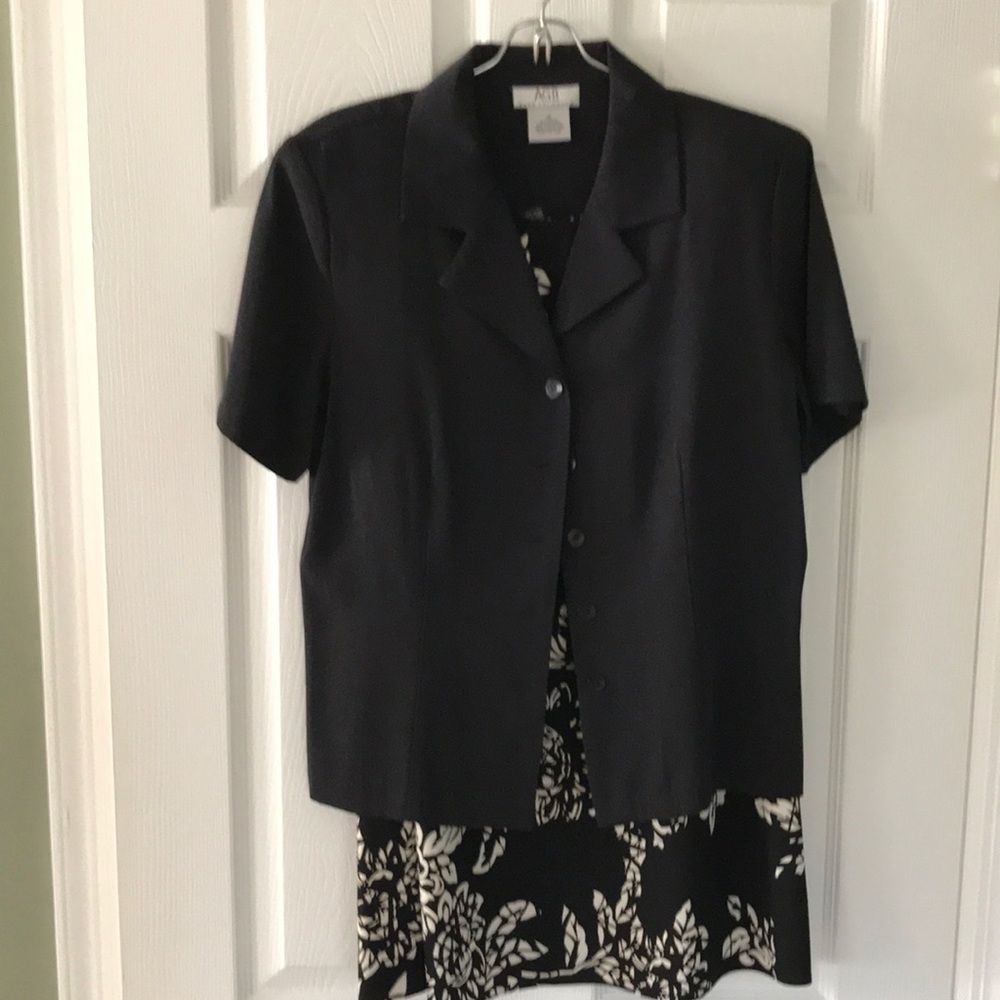 AGB skirt and jacket size 10